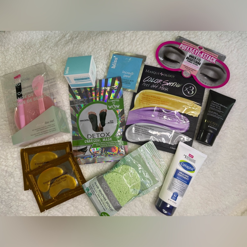 Beauty Box - Bliss, Cetaphil, Theorie, EcoTools, Soap & Glory, Onxy. All New